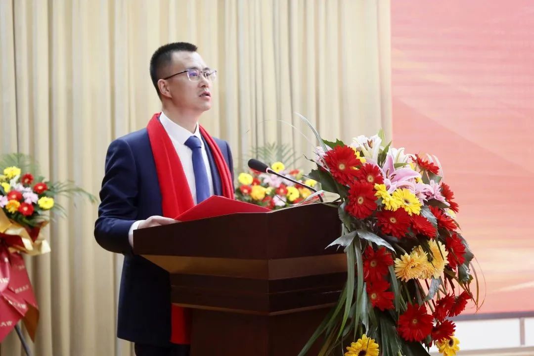 16957094316541197 16957094316541197