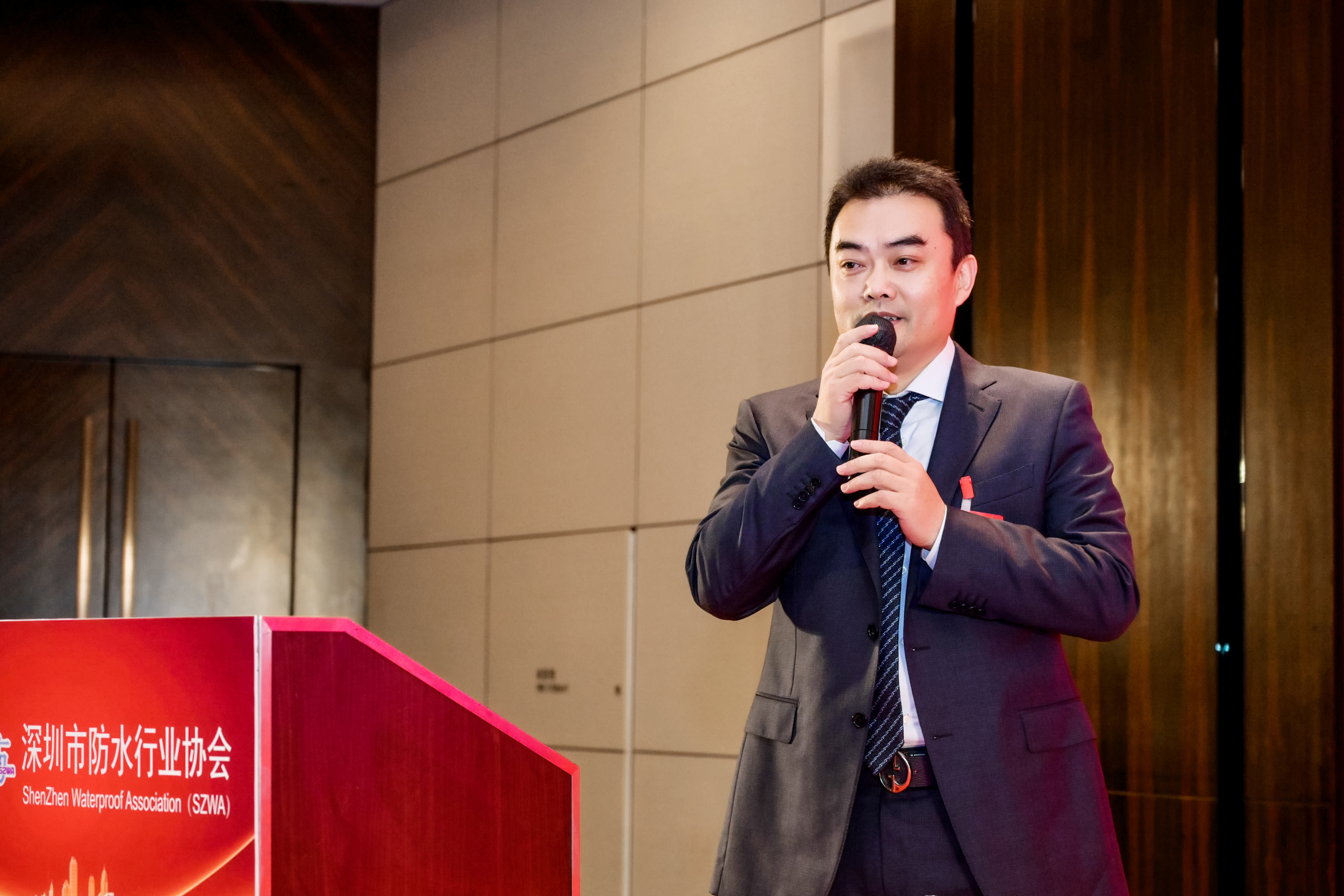 16994334357301176 16994334357301176